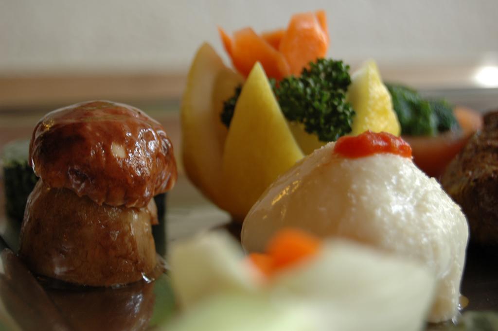 Poschiavo Suisse Hotel & Traditional Fondue Stube Luaran gambar