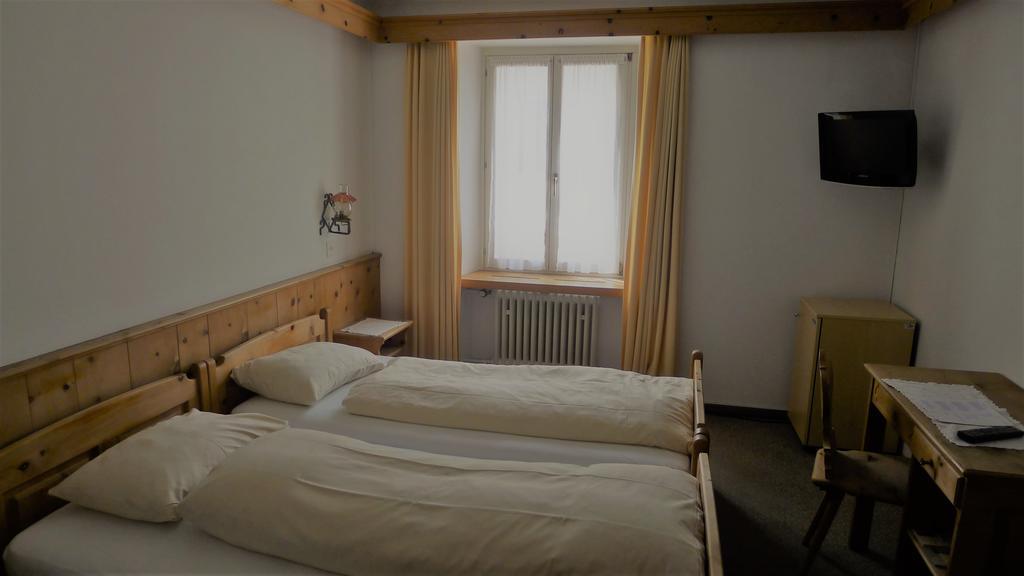 Poschiavo Suisse Hotel & Traditional Fondue Stube Bilik gambar