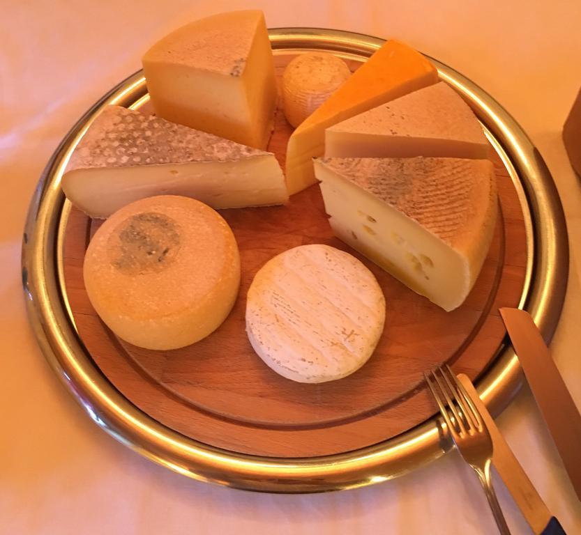 Poschiavo Suisse Hotel & Traditional Fondue Stube Luaran gambar