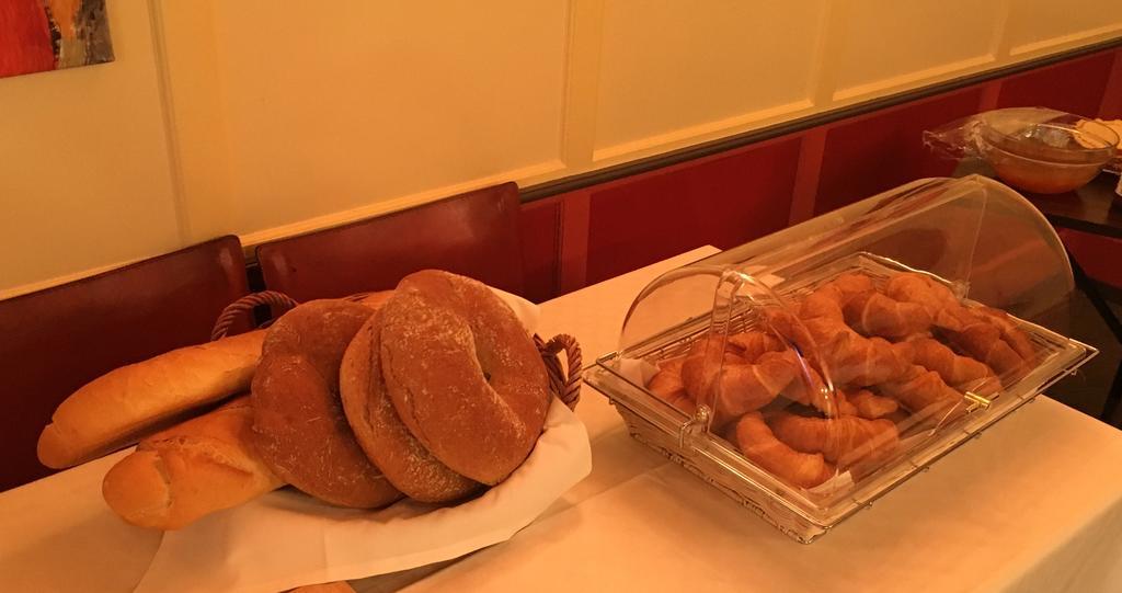 Poschiavo Suisse Hotel & Traditional Fondue Stube Luaran gambar