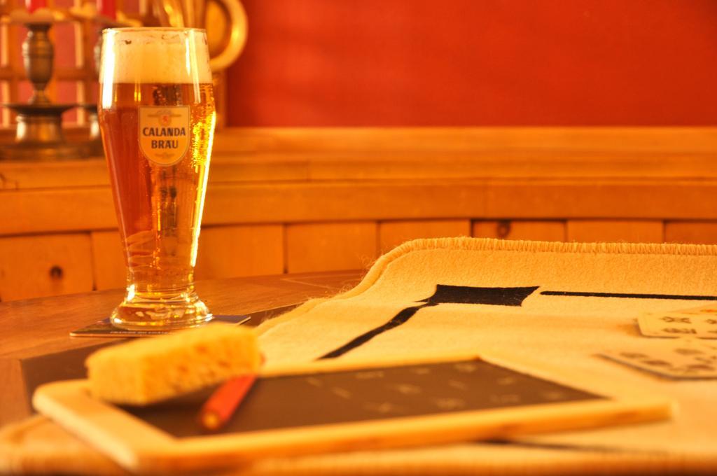 Poschiavo Suisse Hotel & Traditional Fondue Stube Luaran gambar