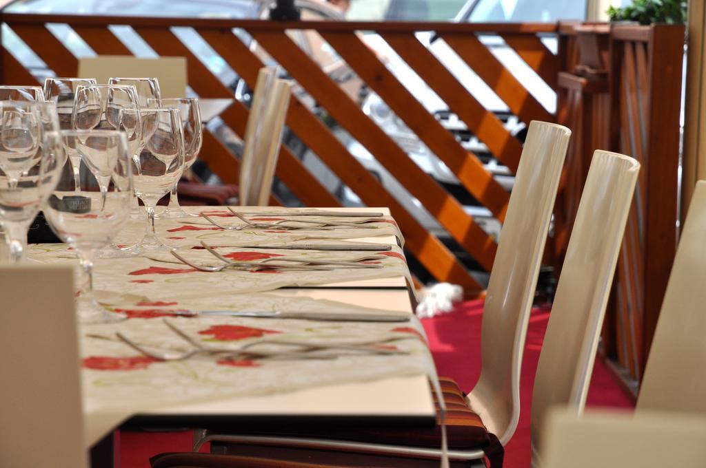 Poschiavo Suisse Hotel & Traditional Fondue Stube Luaran gambar